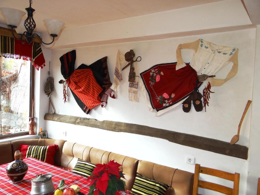 Chardaka Guest House Kalofer Habitación foto